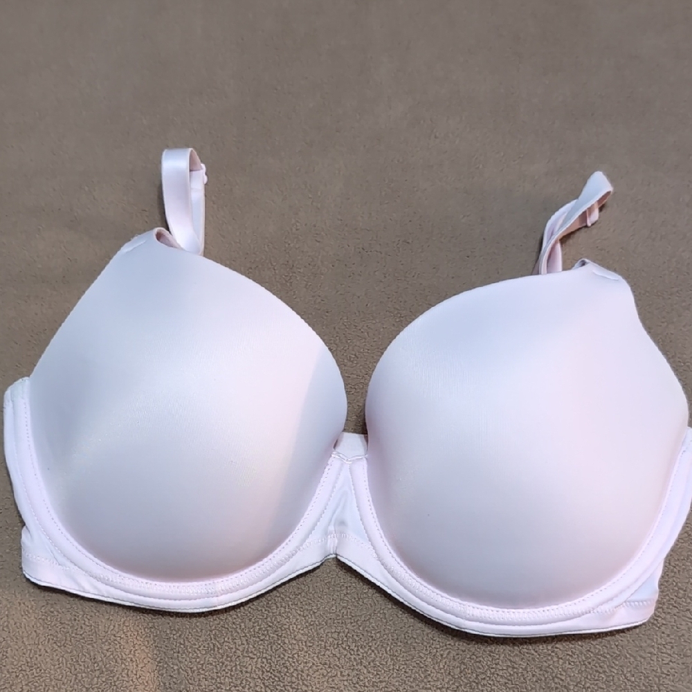PINK Victoria's Secret White Full Coverage Bra
